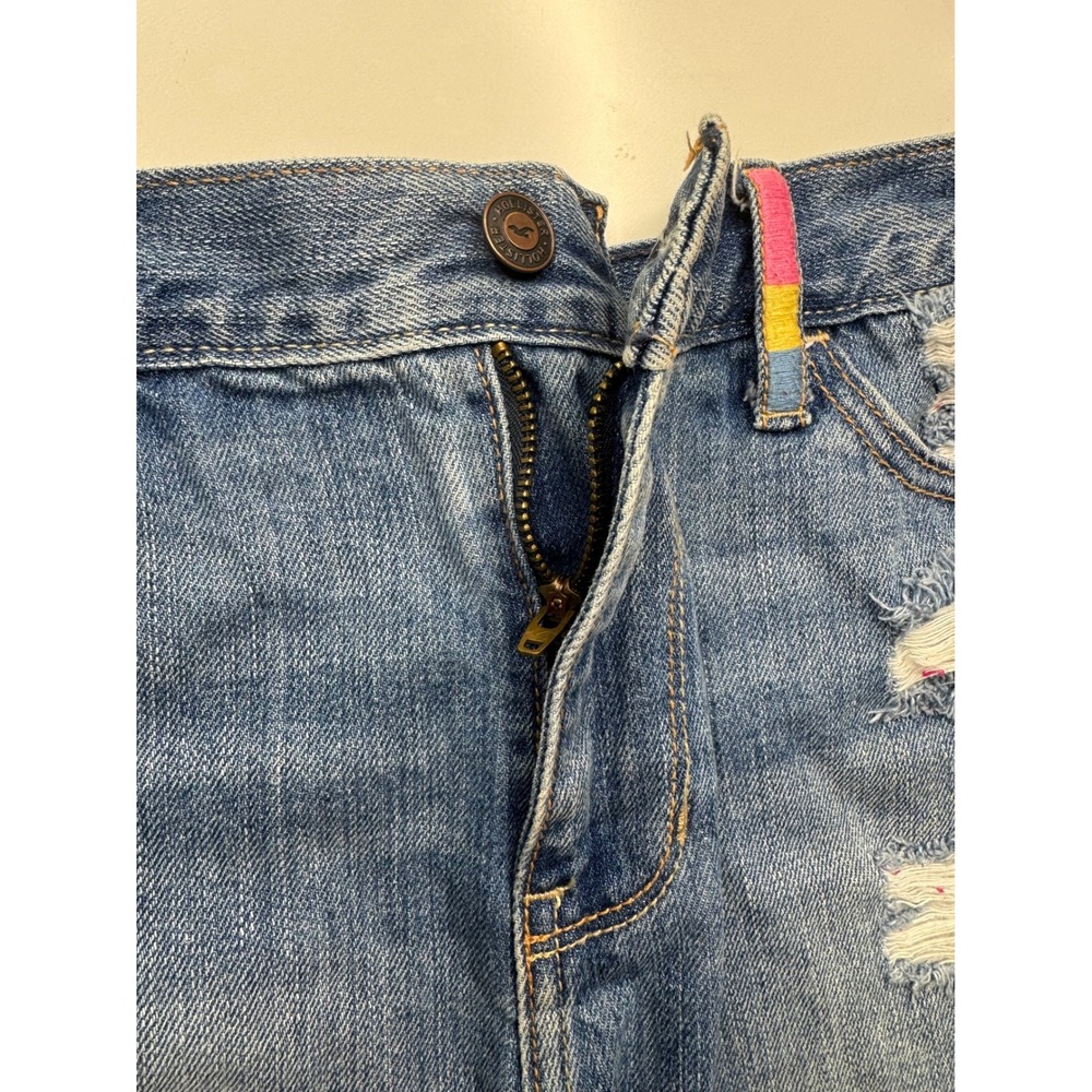 Hollister Medium Wash Distressed Denim Shorts Women Size 9 W29 Frayed Raw Hem - Picture 4 of 8